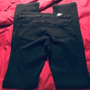 Black stretchy jeans